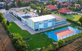 Boisko wielofunkcyjne w Bor&oacute;wnie
