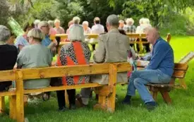 Piknik Senior&oacute;w w Śliwkowym Sadzie 