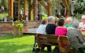 Piknik Senior&oacute;w w Śliwkowym Sadzie