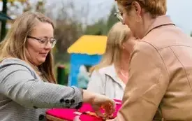 Otwarcie placu zabaw przy Żłobku Gminnym Kraina Bobasa w Dobrczu