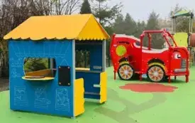 Otwarcie placu zabaw przy Żłobku Gminnym Kraina Bobasa w Dobrczu