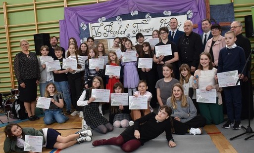 Zdjęcie do V Międzyszkolny Przegląd Tw&oacute;rczości Wokalnej