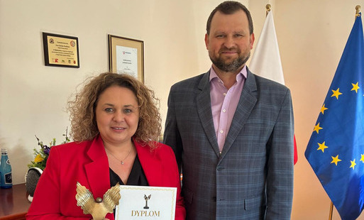 Zdjęcie do Tytuł Osobowości Roku dla Dyrektor Gminnej Biblioteki Publicznej w Dobrczu